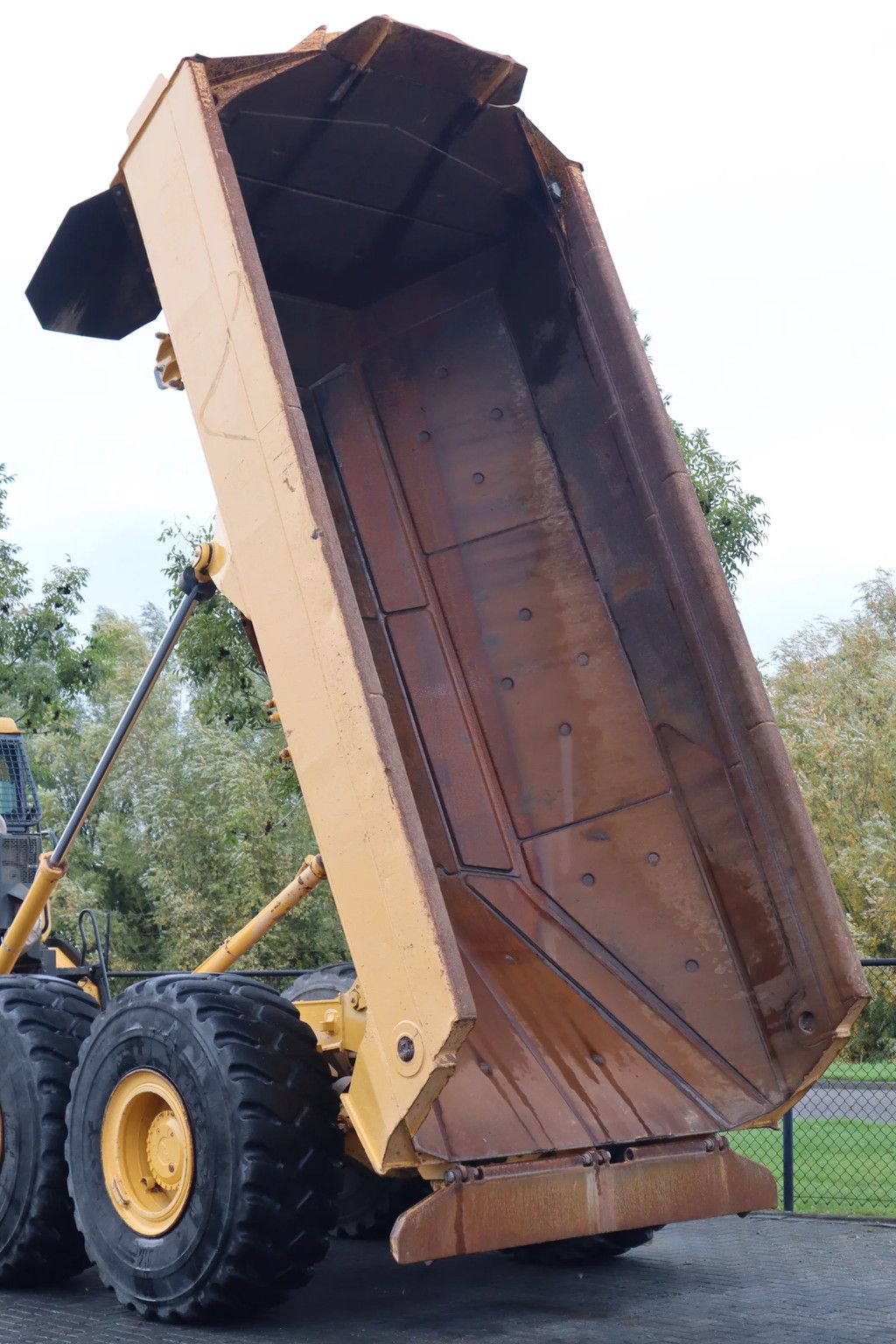 Bell B25E | 6X6 | HEATED BOX | CAMERA | CE & EPA