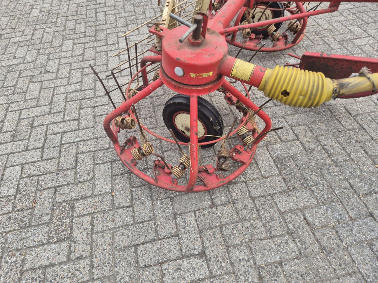 Gebruikte PZ Strela schudder