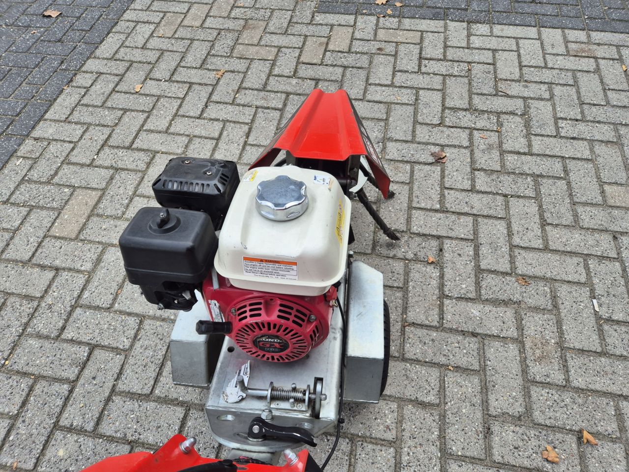 Gebruikte NIMOS MVG-11 onkruidborstel met benzinemotor