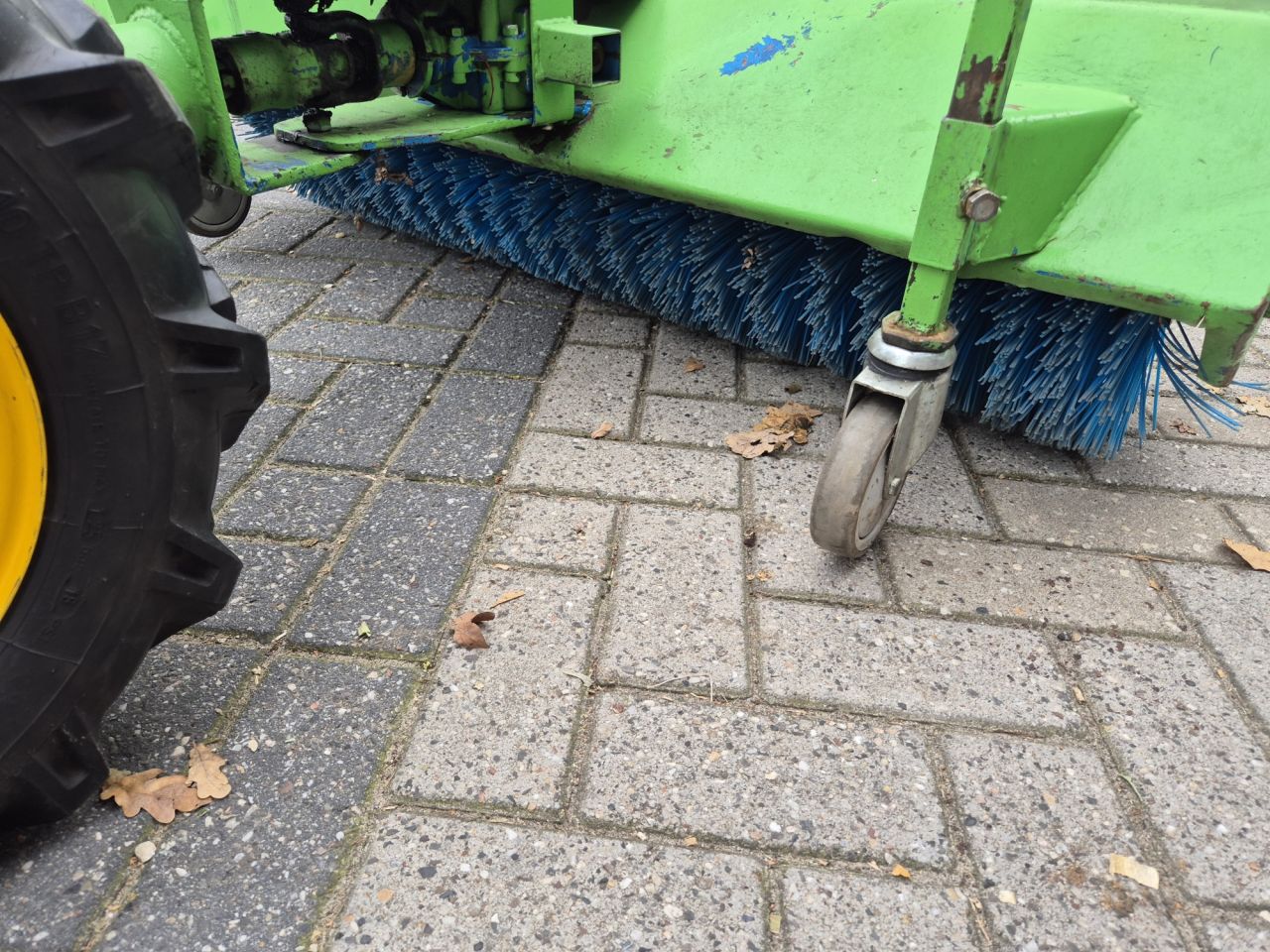 Gebruikte FERRARI MC340 professionele tweewielige tuintrekker