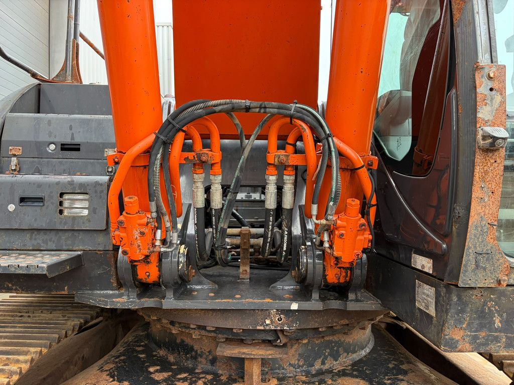 Hitachi ZX350LC-6