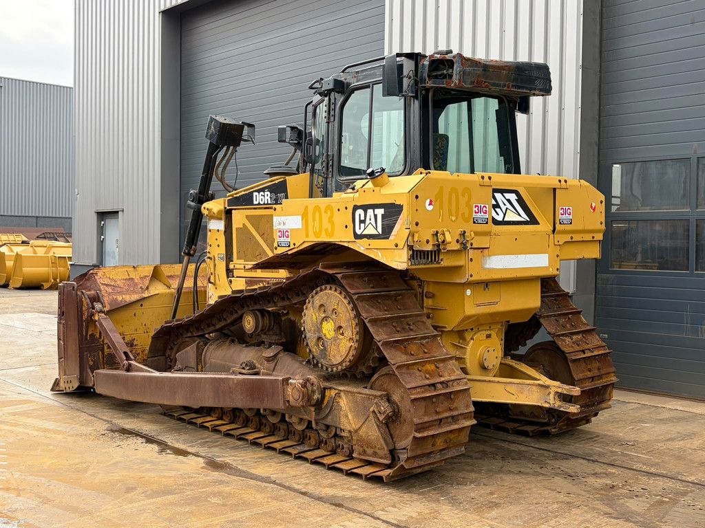 Caterpillar D6R2 XL