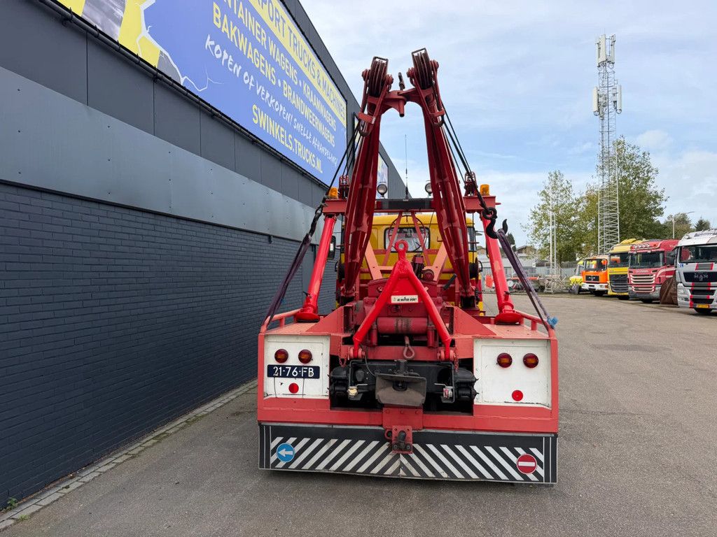 Scania L280 Takelwagen L80 38 A