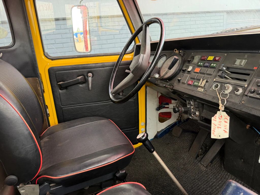 Scania L280 Takelwagen L80 38 A
