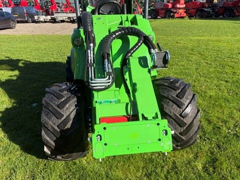 Nieuwe AVANT 760i TDL+ kniklader met hefhoogte 3,1 m