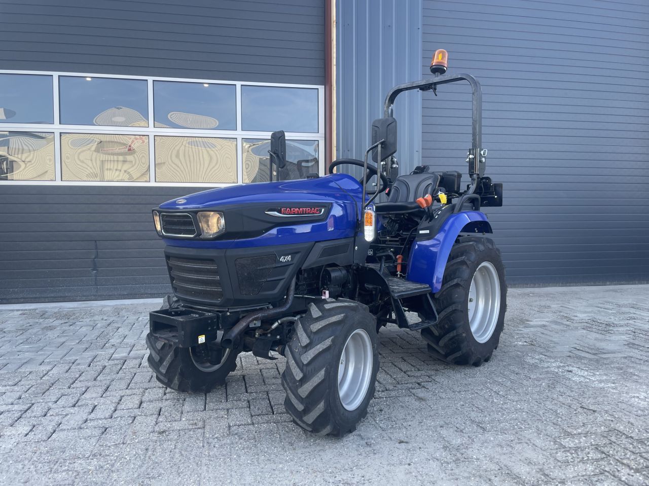 Farmtrac H22