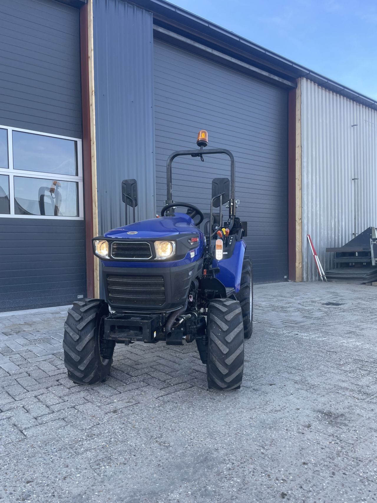 Farmtrac H22