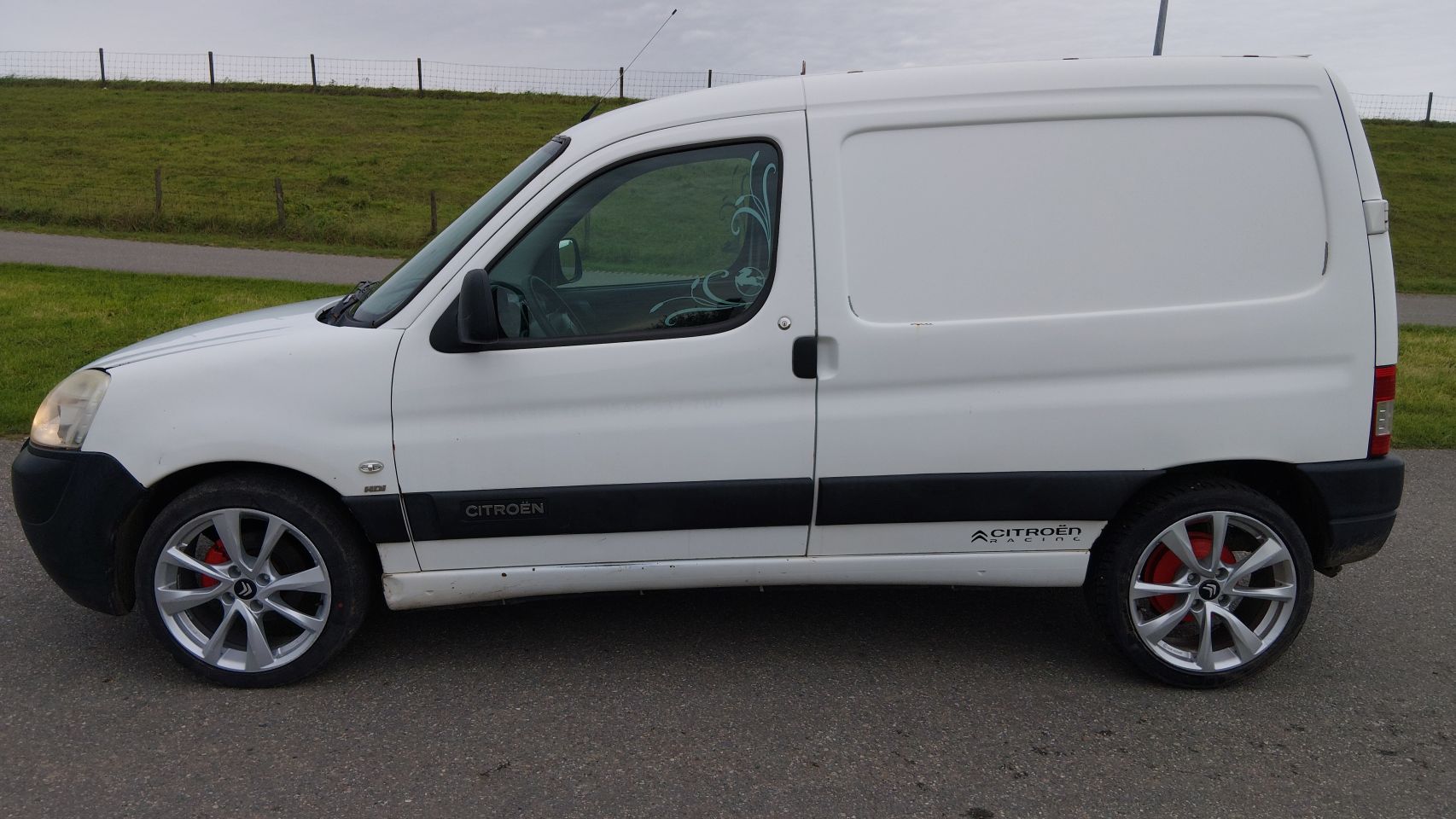 Nette Citroën berlingo 1.6 HDI MMBS elektronisch begrenst