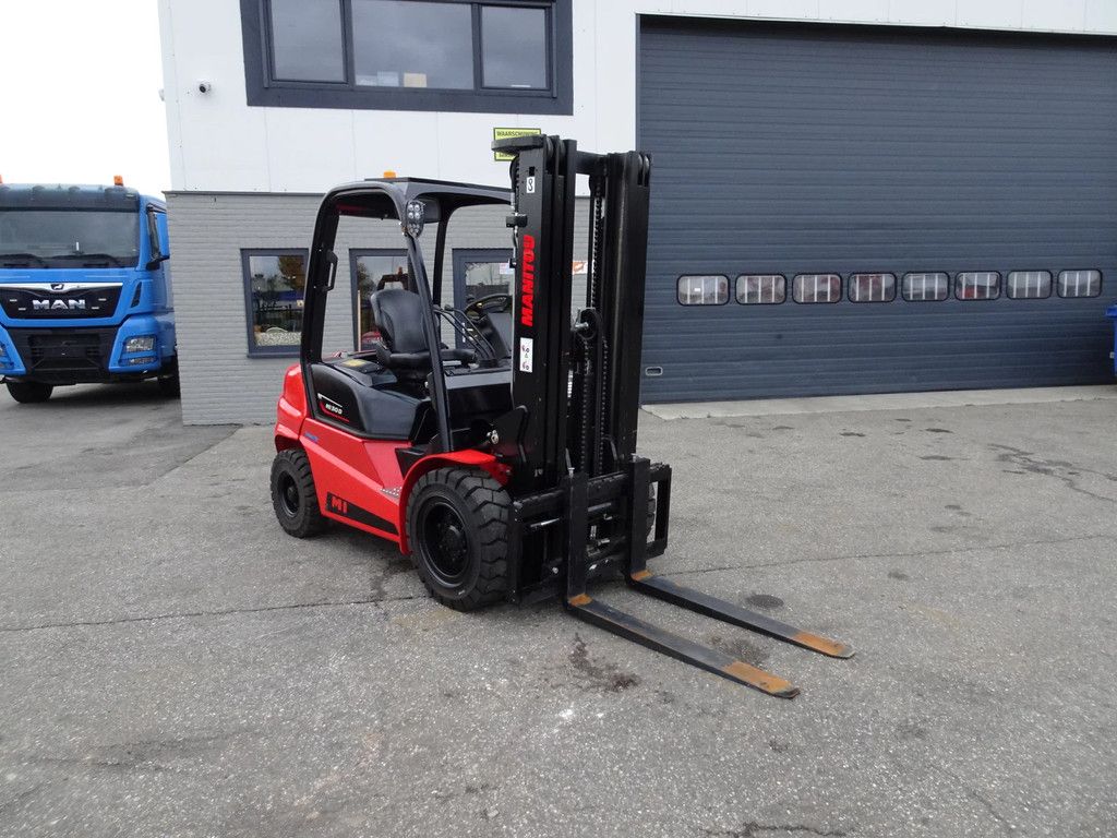 Manitou MI 30 MI30