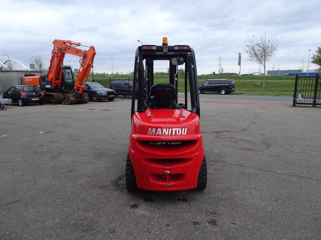 Manitou MI 30 MI30