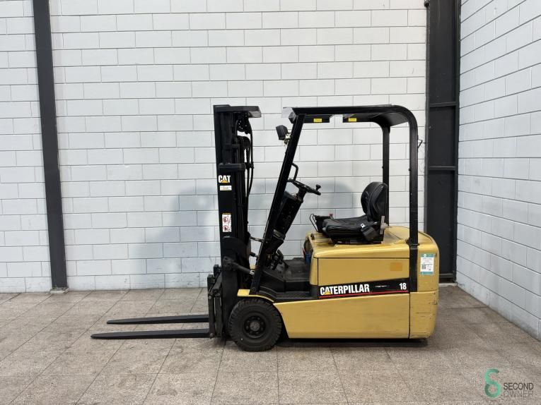 Gabelstapler Elektrisch Caterpillar EP18K 2000