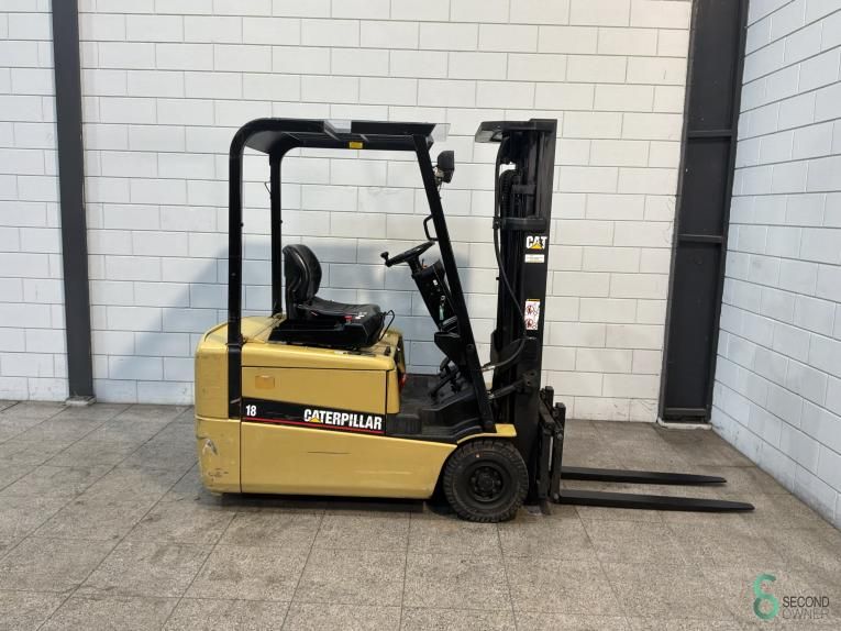 Gabelstapler Elektrisch Caterpillar EP18K 2000