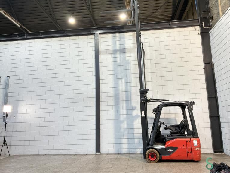 Forklifts Electric Linde E 18 2019