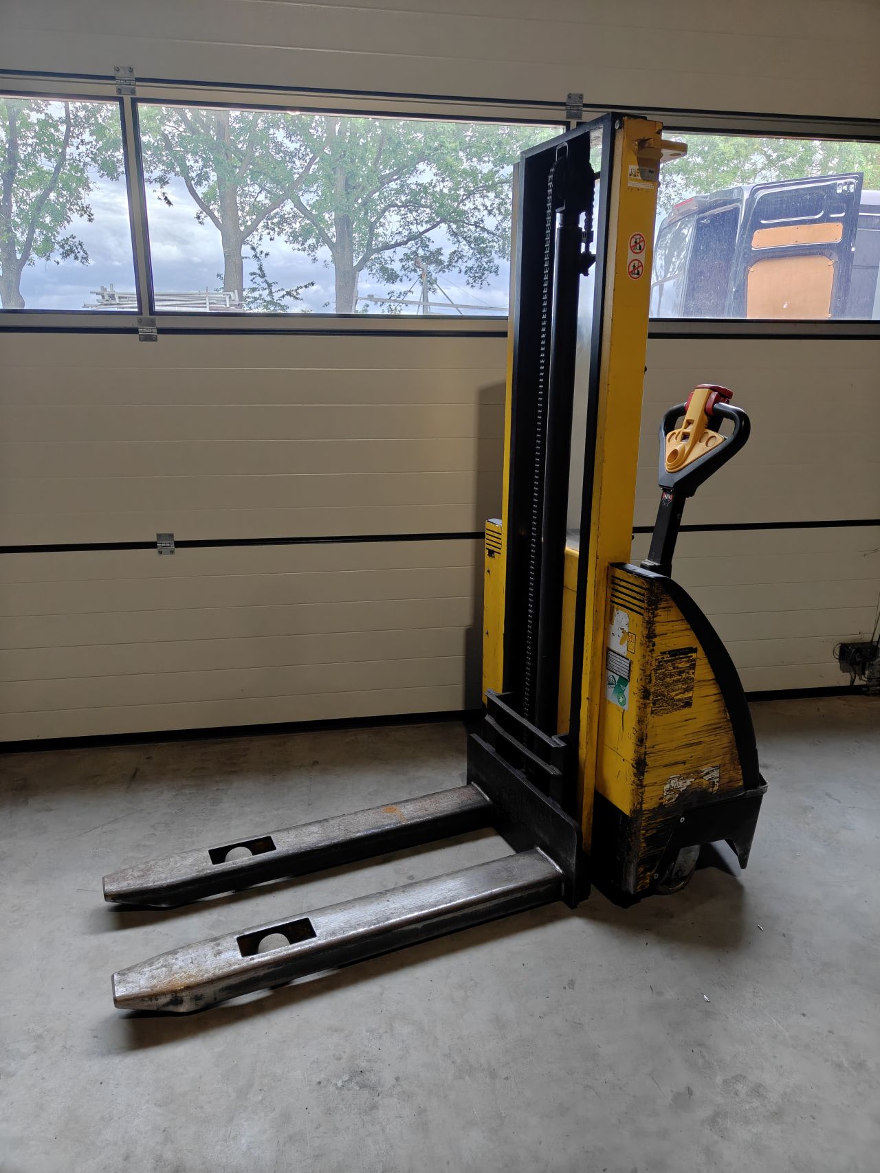 Pramac Stapelaar GX12-29 1200KG 2900MM hefhoogte Nieuwe accu