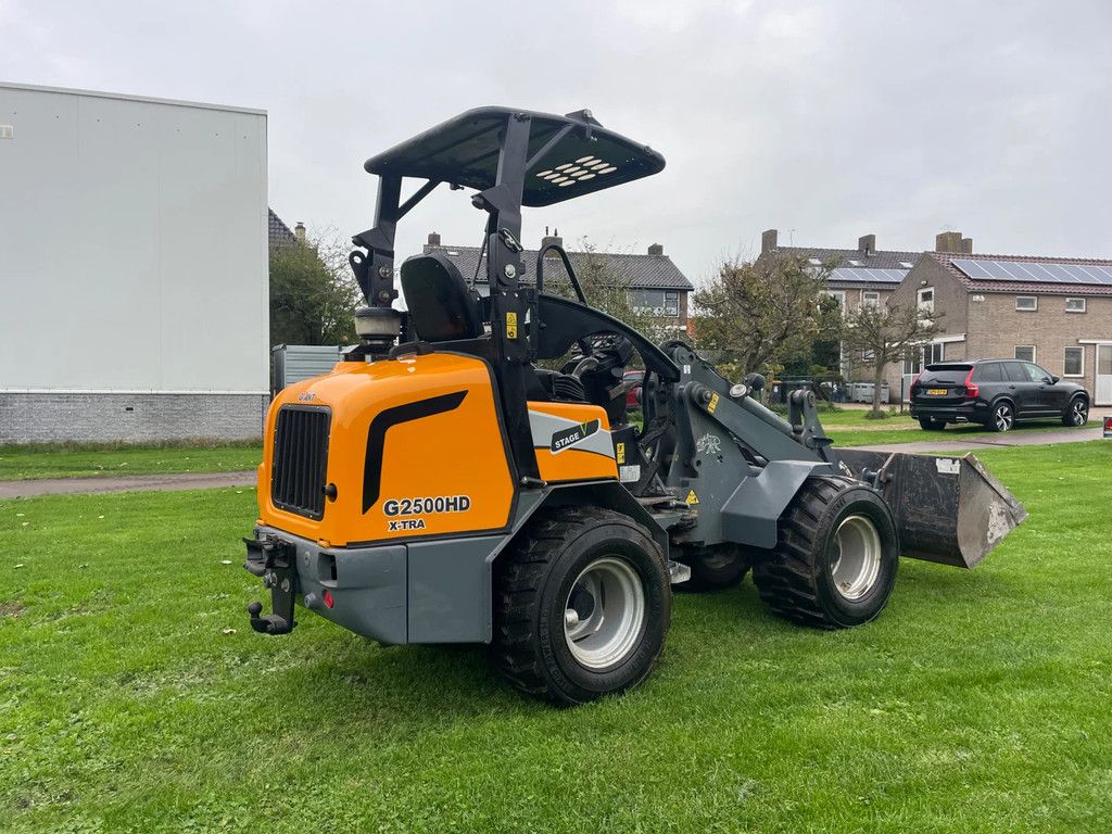 Giant G2500HD Xtra shovel
