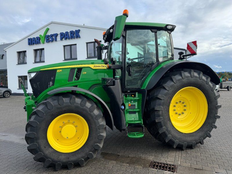 John Deere 6R 215