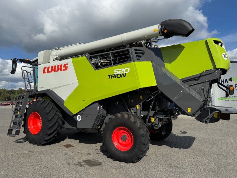 Claas TRION 520 inkl. V620