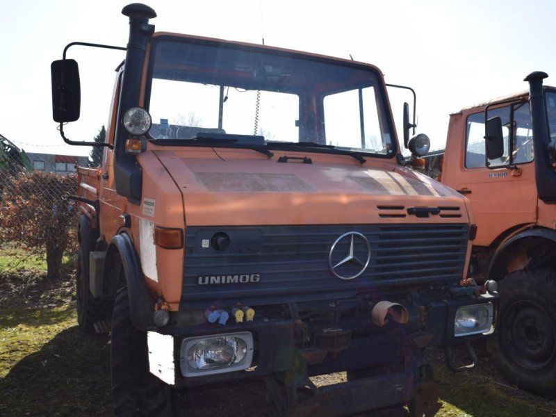 Mercedes-Benz Unimog U1400