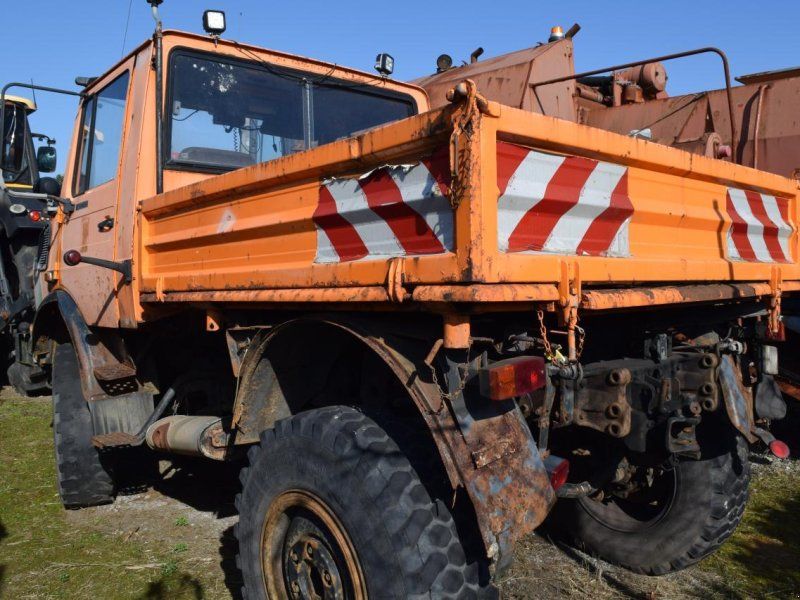 Mercedes-Benz Unimog U1400