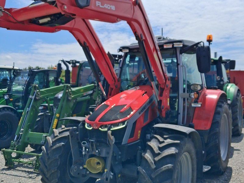 Massey Ferguson 5S.135 Dyna 6