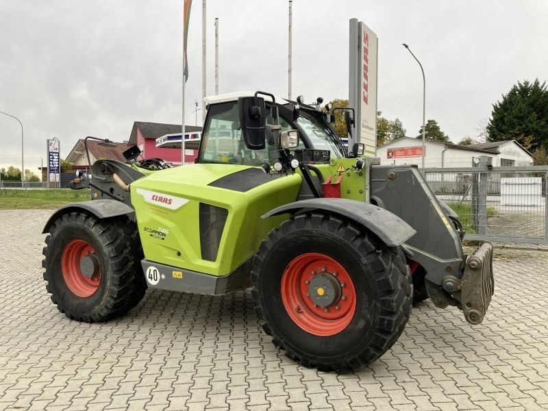 Claas SCORPION 746 VARIPOWER