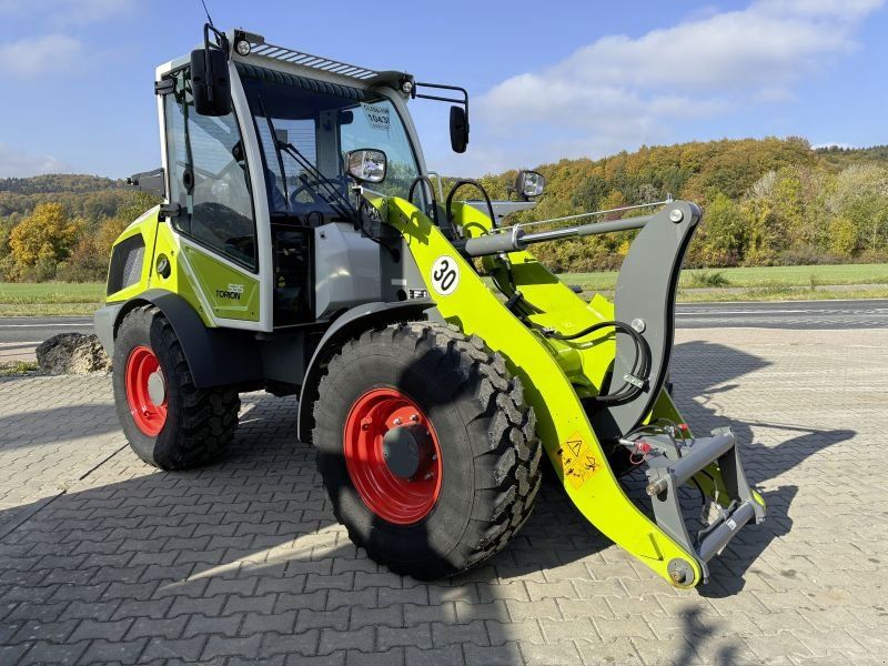 Claas TORION 535