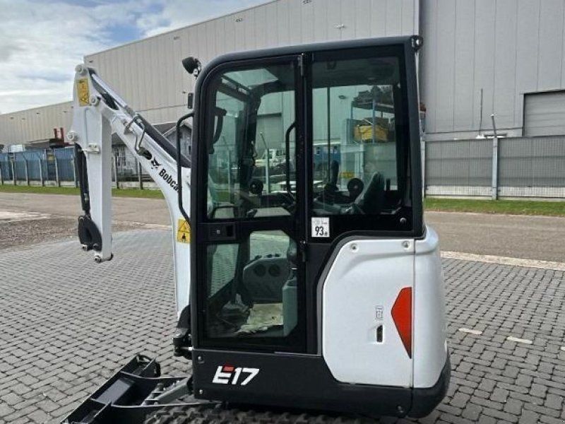 Bobcat E17