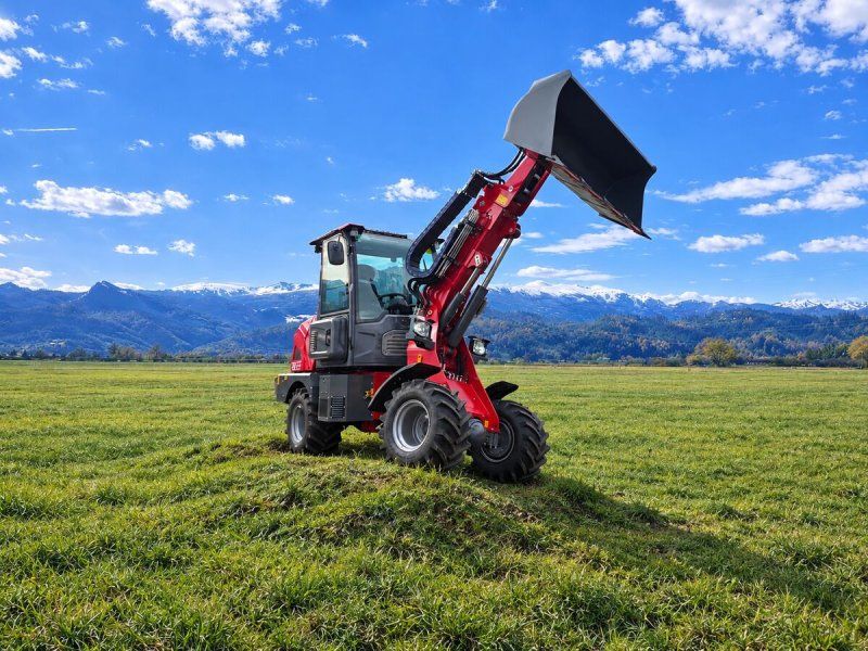 Grizzly 812 Tele elektro Hoflader 4WD 1200kg Hub