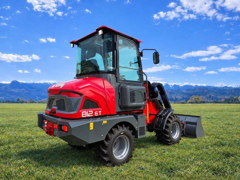 Grizzly 812 Tele elektro Hoflader 4WD 1200kg Hub