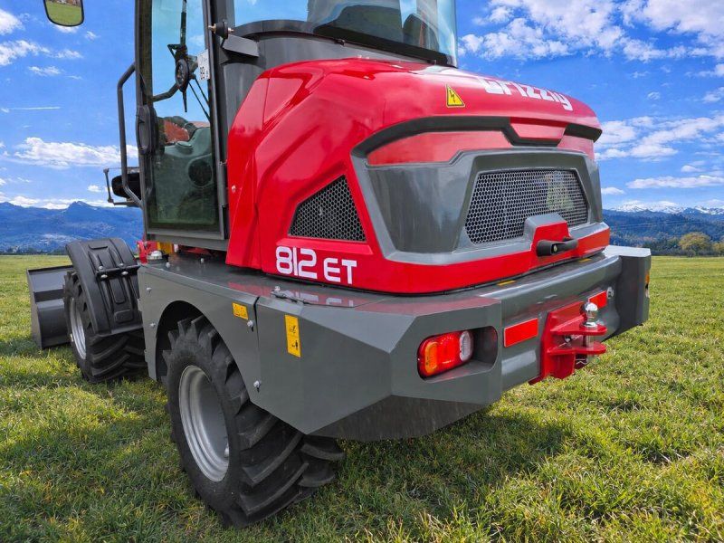 Grizzly 812 Tele elektro Hoflader 4WD 1200kg Hub