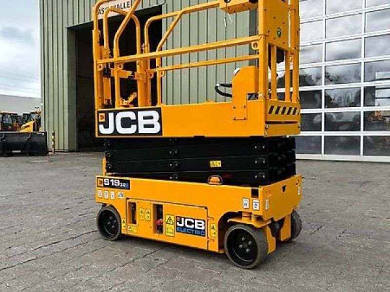 JCB S1932E