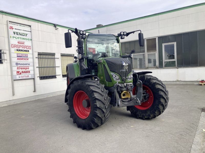 Fendt 516 VARIO S4 PROFI PLUS