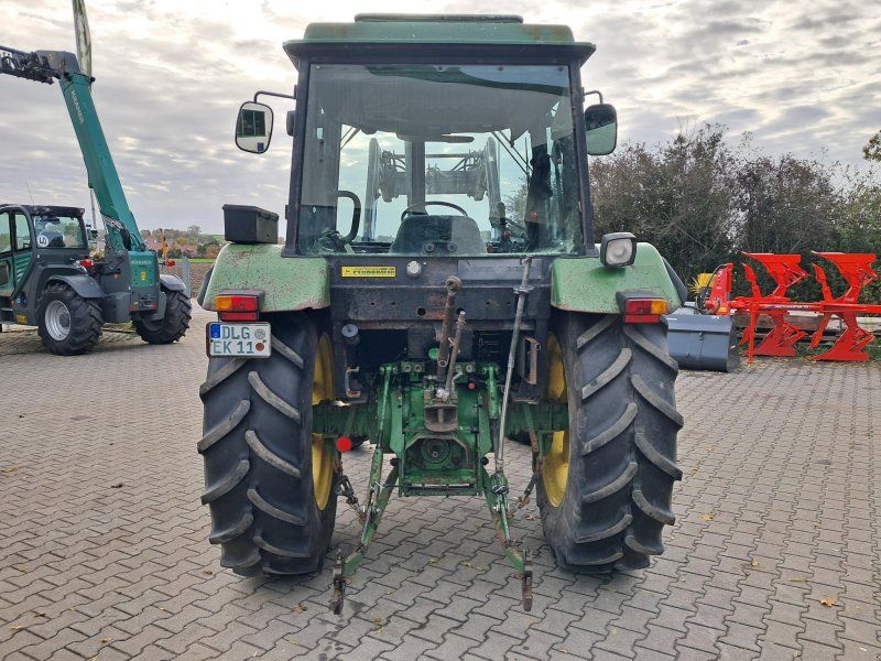 John Deere 2040