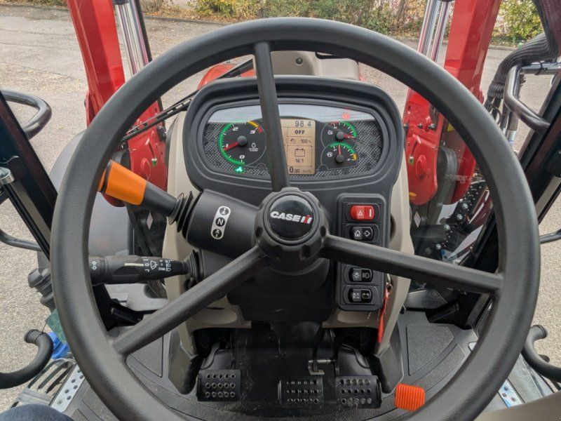 Case IH Farmall 120 M