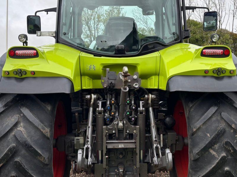 Claas ARION 550 CEBIS