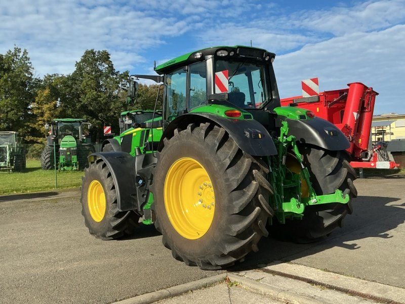 John Deere 6M 180