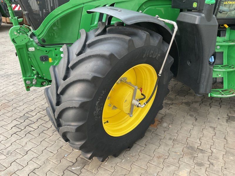 John Deere 6155R
