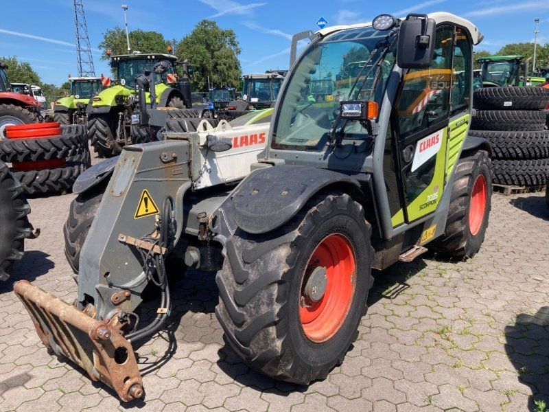 Claas Scorpion 7035