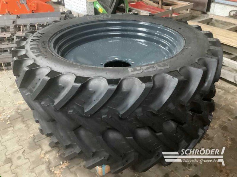 BKT 2X 420/80 R46