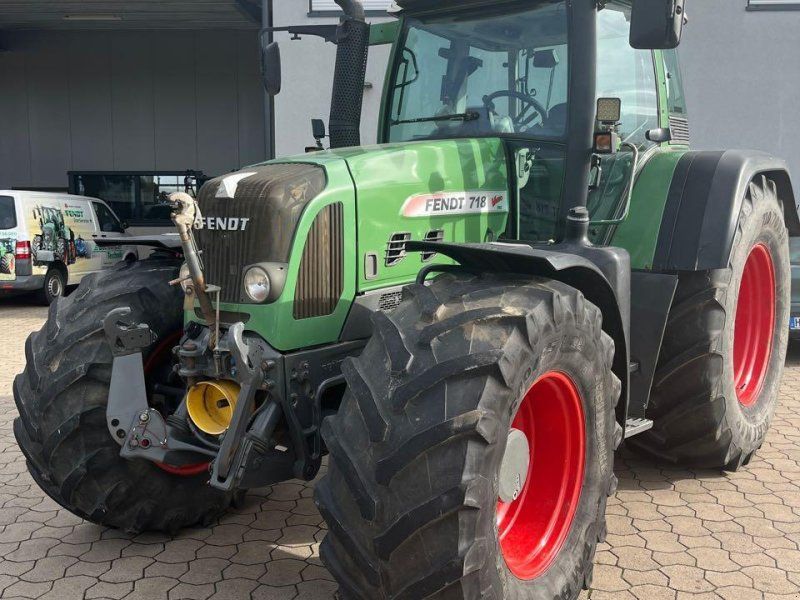 Fendt 718 Vario Com 3