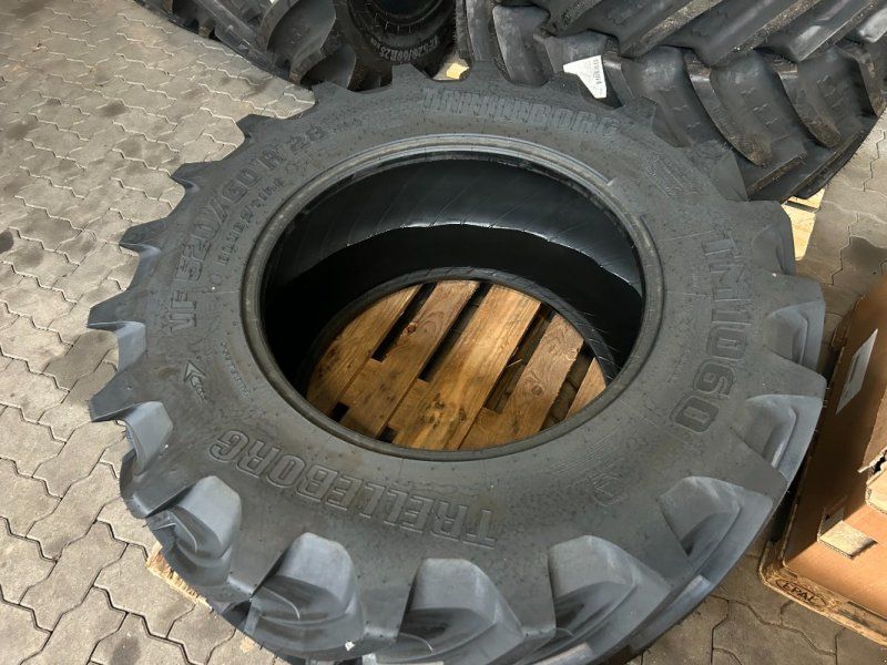 Trelleborg VF 520/60 R 28; 149 D, TL, TM1060