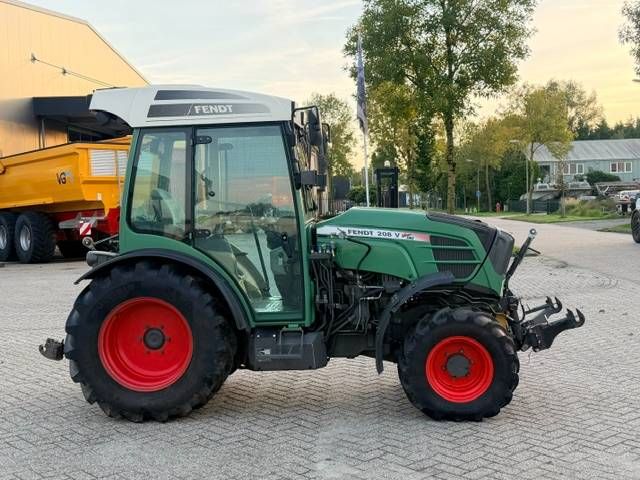 Fendt 208v, FH+PTO, Geveerde as, Vario