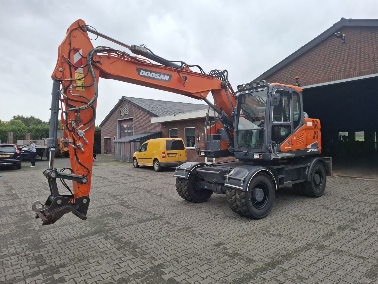 Doosan dx 165w5