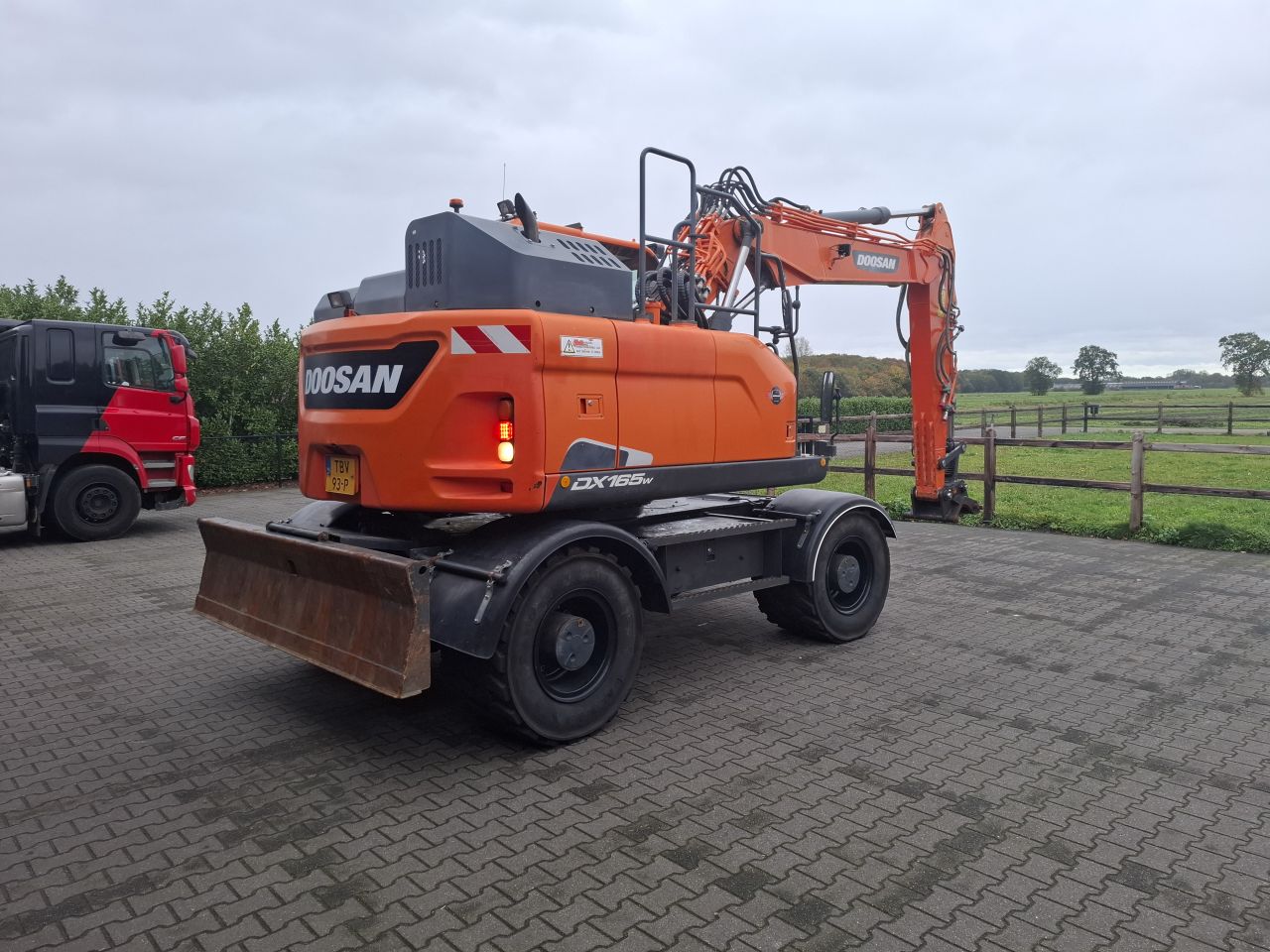 Doosan dx 165w5
