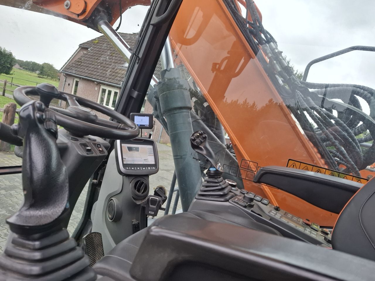 Doosan dx 165w5
