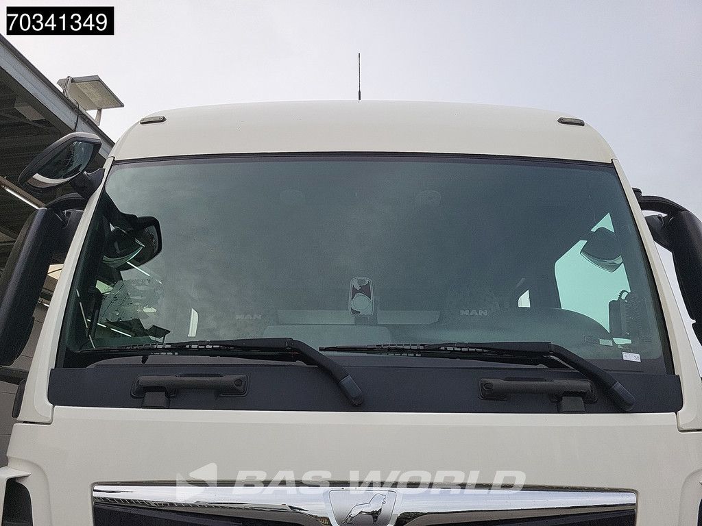 MAN TGS 18.320 4X2 19tonner Driving School Double pedals Automatic Euro 6