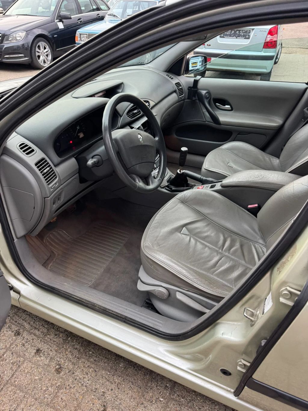 Renault Laguna **PETROL-ESSENCE-BELGIAN ORIGINE