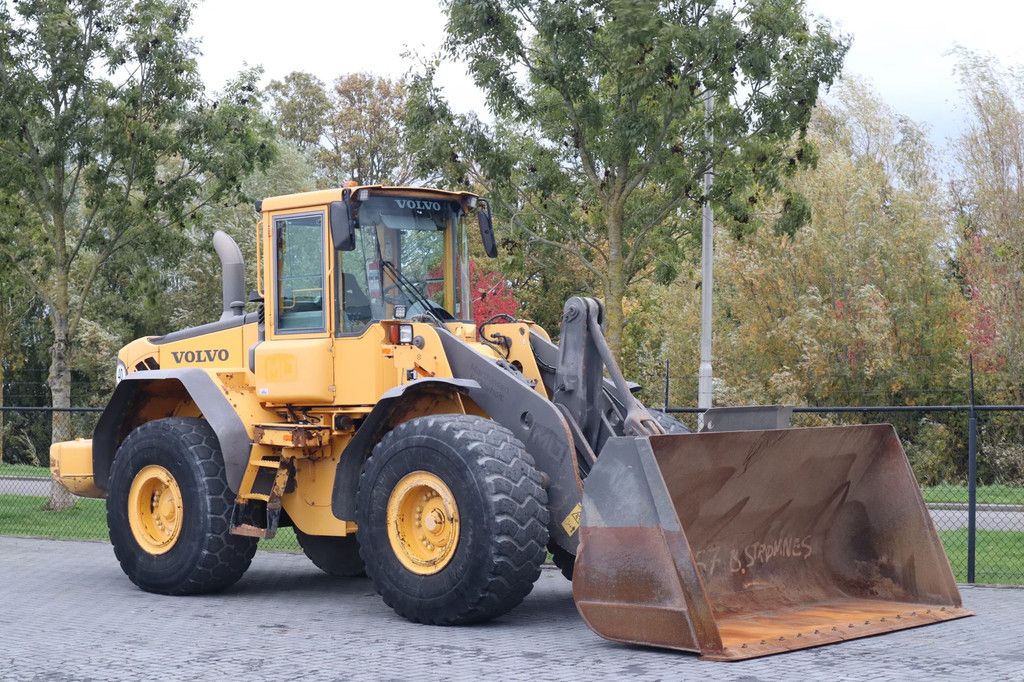 Volvo L110E QUICK COUPLER | BUCKET | 3RD FUNCTION | AIRCO