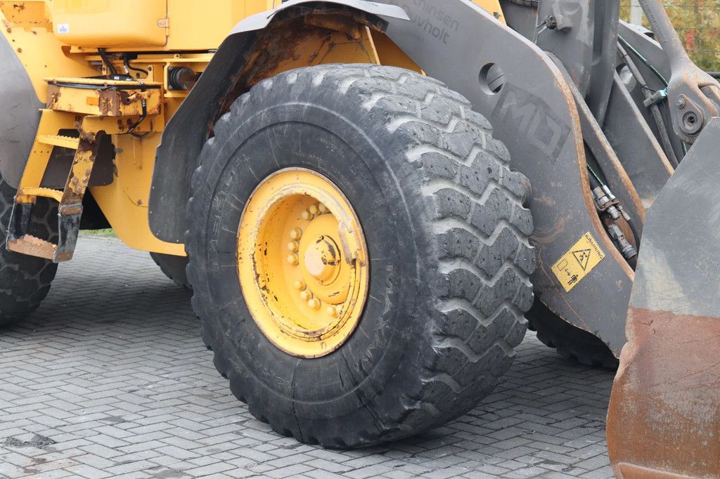 Volvo L110E QUICK COUPLER | BUCKET | 3RD FUNCTION | AIRCO