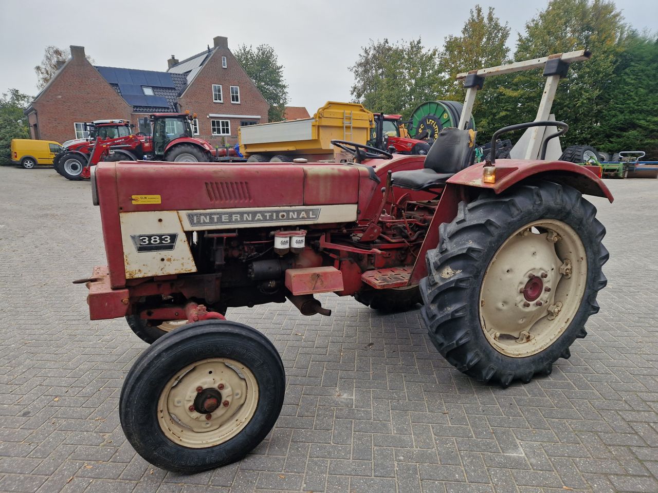 International 383